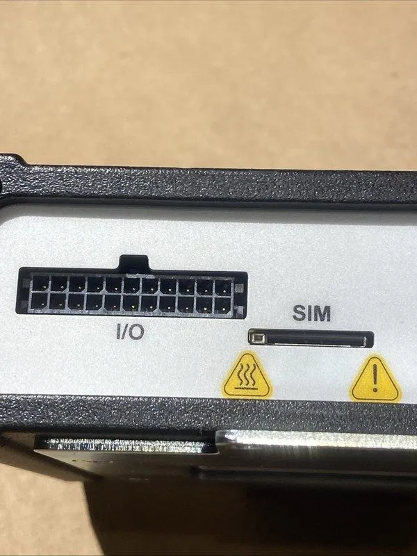 Маршрутизатор CalAmp Vanguard VG5530-LVZ-M BLN002 5530MC 4G LTE Cellular Router  — фото лота 4