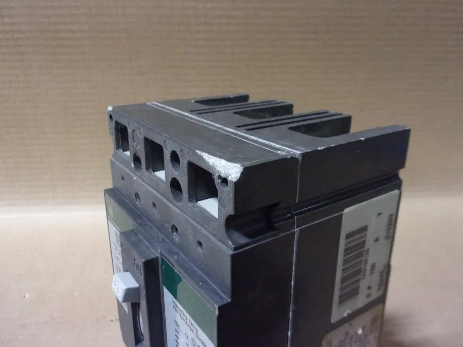 Автоматический выключатель GE TED136125 3 pole 125 amp 14kA@480v TED Circuit Bre