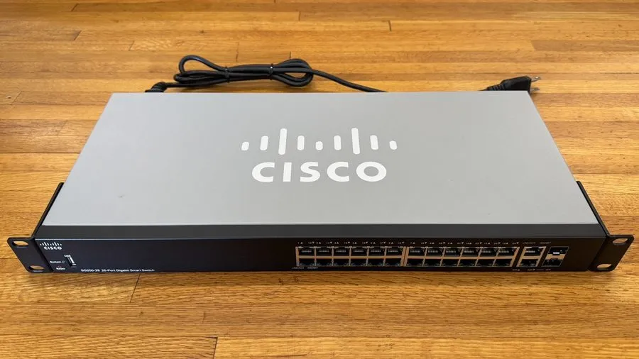 Коммутатор Cisco 26-Port Gigabit Smart Switch SG250-26