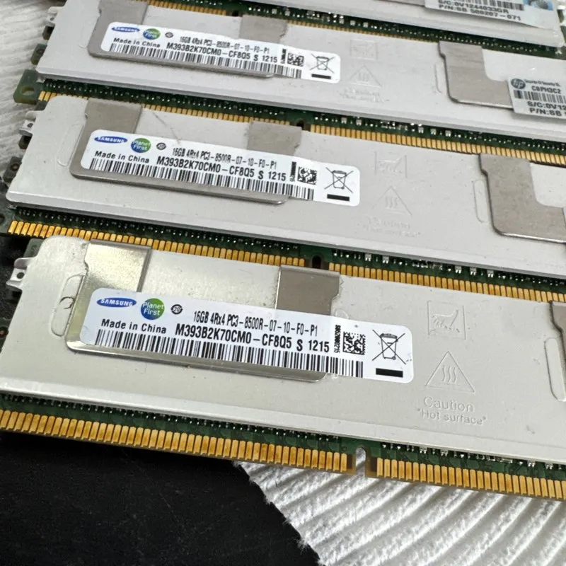 Модуль памяти Samsung 16GB 4Rx4 PC3-8500R DDR3-1066MHz ECC Registered Server RAM