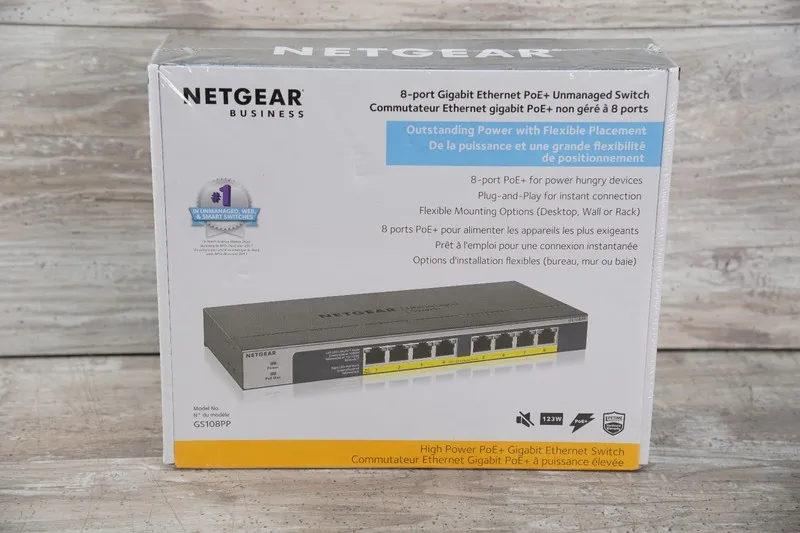 Коммутатор NETGEAR GS108PP 8-Port Gigabit PoE+ Switch 123W Ethernet Unmanaged