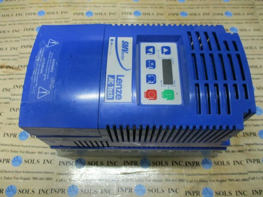 Электропривод Lenze ESV552N04TXB SMVector AC Tech Drive 480VAC 12.6/11A 5.5kW 7.