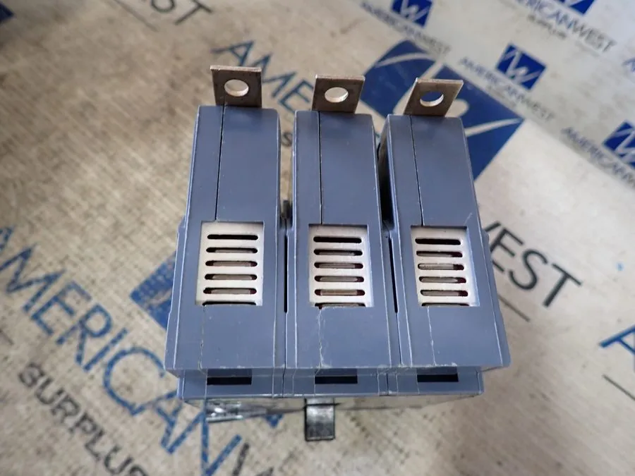 Автоматический выключатель Siemens BQD BQD3100 3 Pole 100 Amp 480V Circuit Break