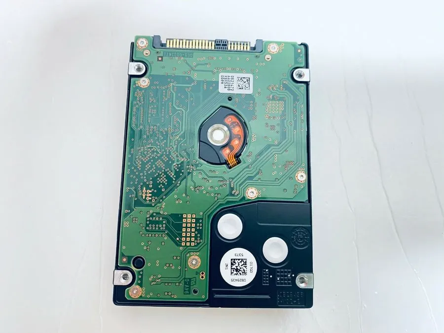 Жёсткий диск DELL 5PNGD 05PNGD HUC156060CSS200 600GB 15K 12Gbps SAS 2.5" Hard Dr