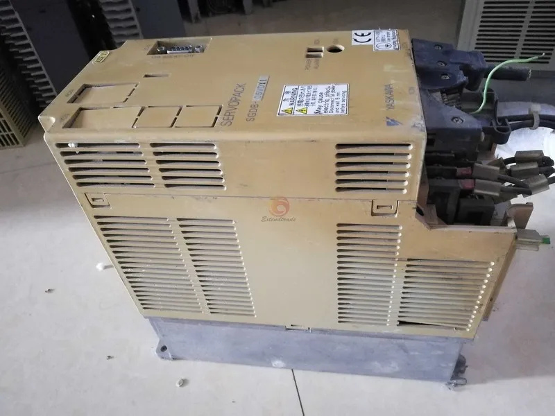 Сервопривод Yaskawa Servo Driver SERVOPACK SGDB-05VDY1