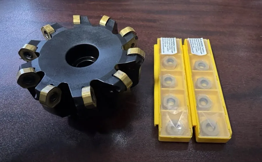 Режущий инструмент KENNAMETAL KSHR300HN4345F4 Dodeka™ 3" Dia 10 Flute Index Mill — фото лота 1