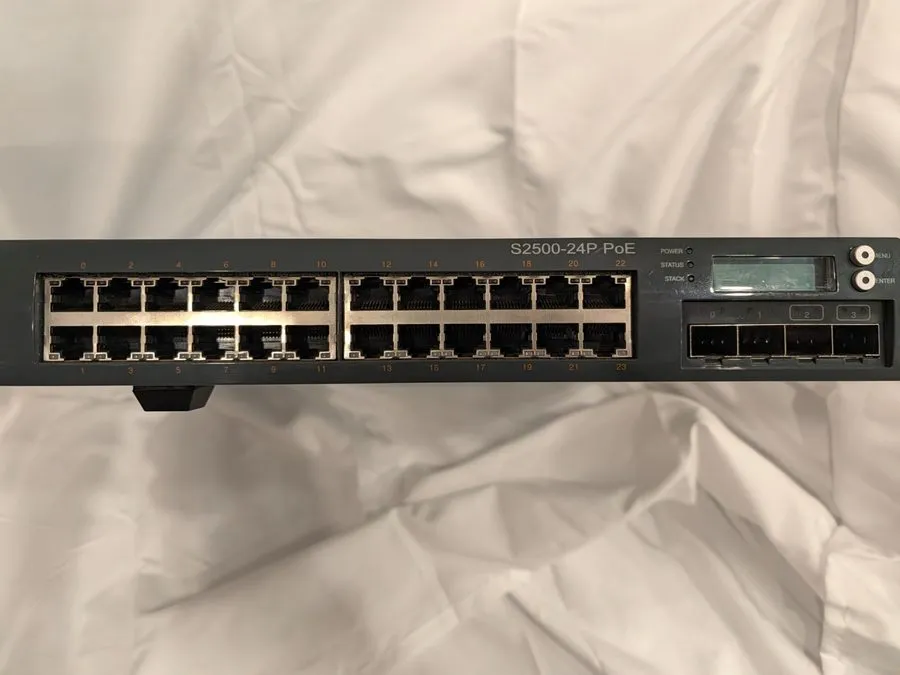 Коммутатор HP JW668A S2500-24P 24Port 1000BaseT PoE+ SFP / SFP+ w/ AC PS switch