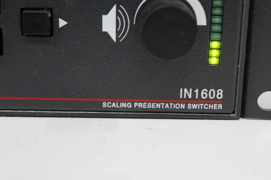 Видеокоммутатор Extron IN1608 DTP 330 Extension Scaling Presentation Switcher