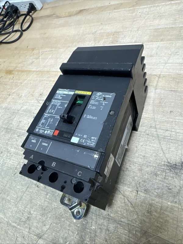 Автоматический выключатель SQUARE D HGA36100 HGA I-LINE 3 POLE 100 AMP 480v POWE