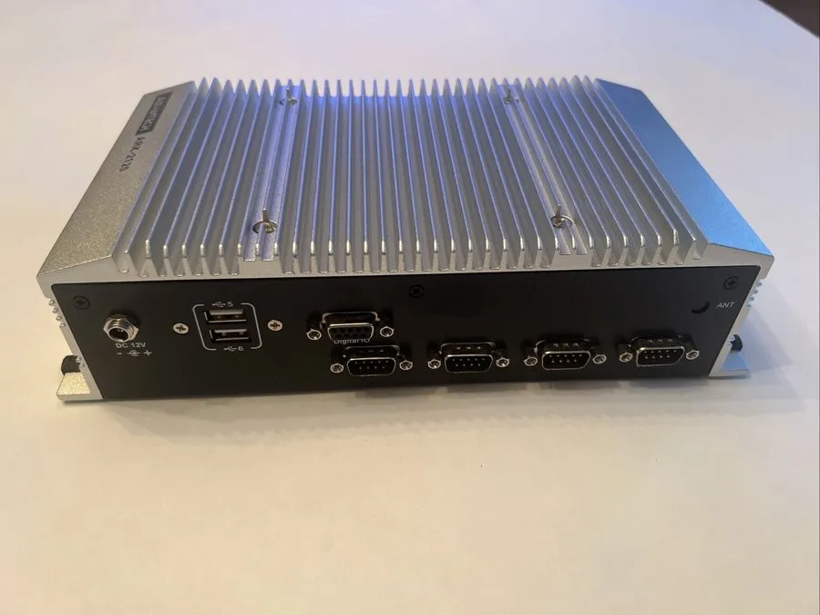 Промышленный компьютер ADVANTECH ARK-2120L High Value Fanless Embedded Box PC [N — фото лота 2