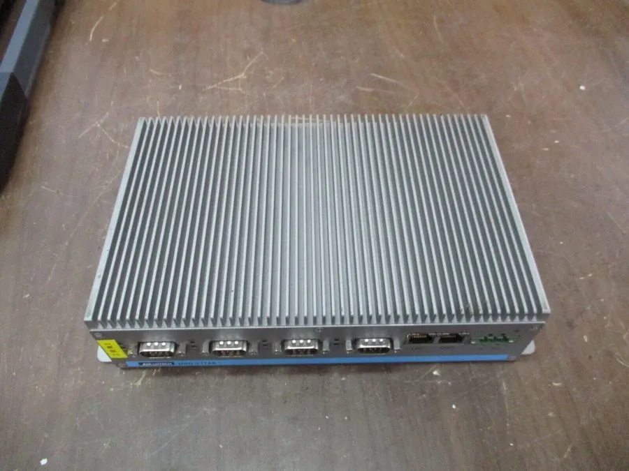 Промышленный компьютер Advantech Industrial Computer UNO-2174A-A33E 9-36VDC 5A