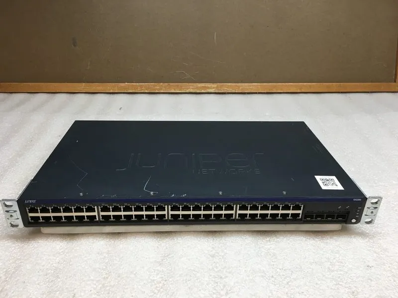Коммутатор Juniper EX2200-48T-4G 48-Port Gigabit Ethernet Switch 4 SFP Uplink — фото лота 1