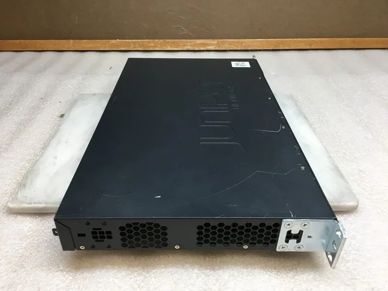 Коммутатор Juniper EX2200-48T-4G 48-Port Gigabit Ethernet Switch 4 SFP Uplink — фото лота 4