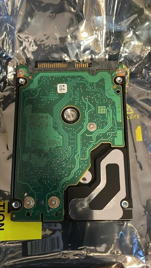 Жёсткий диск ST9900805SS Seagate 9TH066-31 900GB 10K RPM 6Gb/s 2.5"SAS HDD Hard 