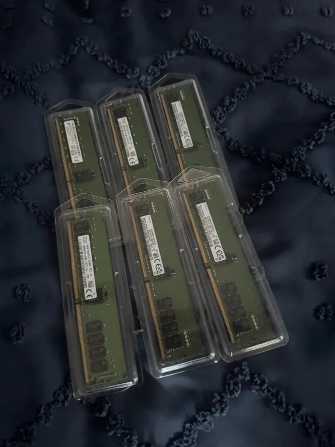 Модуль памяти Micron 16GB DDR4 2RX8 PC4-3200AA-RE2-12 MTA18ASF2G72PDZ