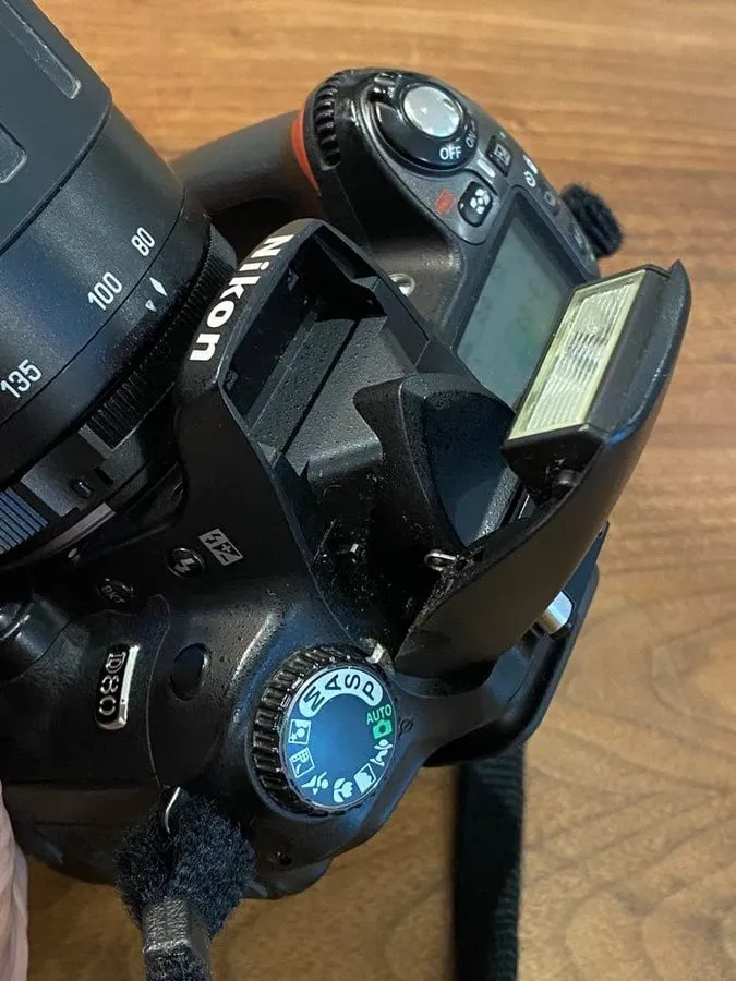 Объектив Nikon D80 Digital SLR Camera with Tamron 80-210 Zoom Lens Condition