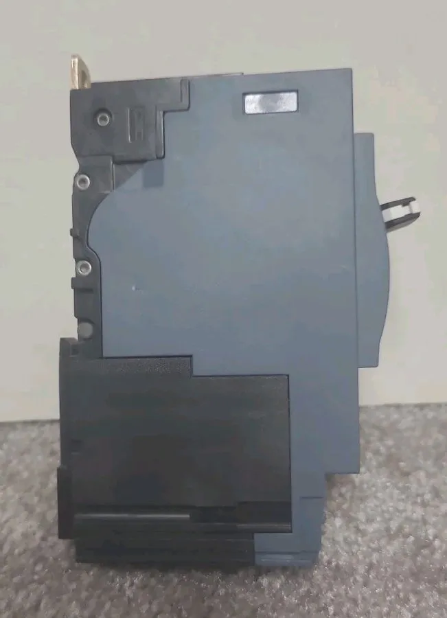 Автоматический выключатель 3VA4120-6ED14-0AA0 Siemens 20A 1-Pole 3VA Frame Circu