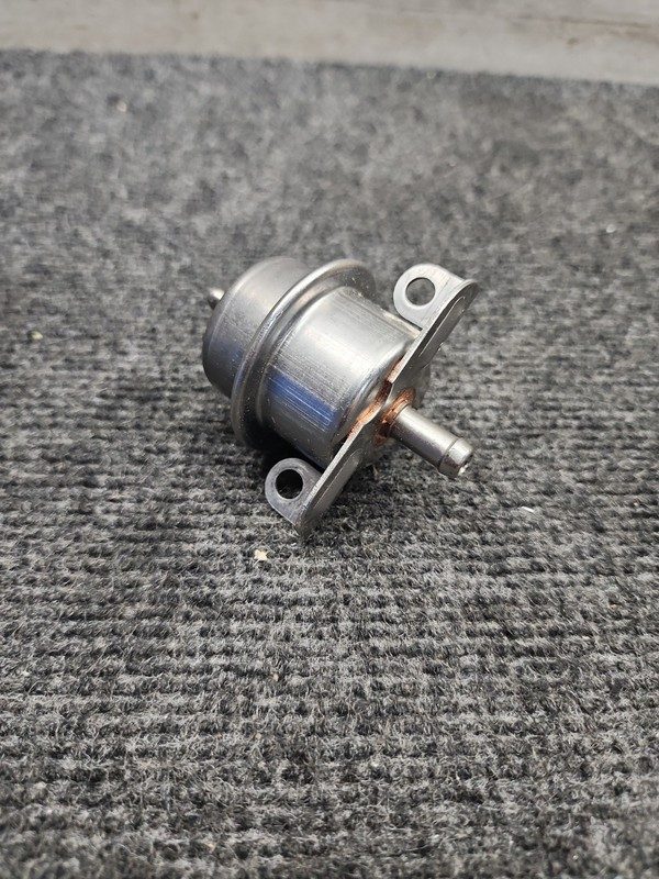 Трубопроводная арматура Fuel Injection Pressure Regulator Delphi FP10302