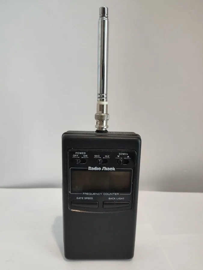 Дисплей Radio Shack 22-305 LCD RF Frequency Counter 1 1300 Mhz (1.3Ghz) — фото лота 1
