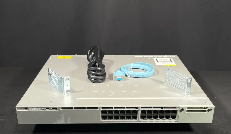 Коммутатор Cisco Catalyst WS-C3850-24P-S Switch 24 Port Gigabit PoE+ 715W