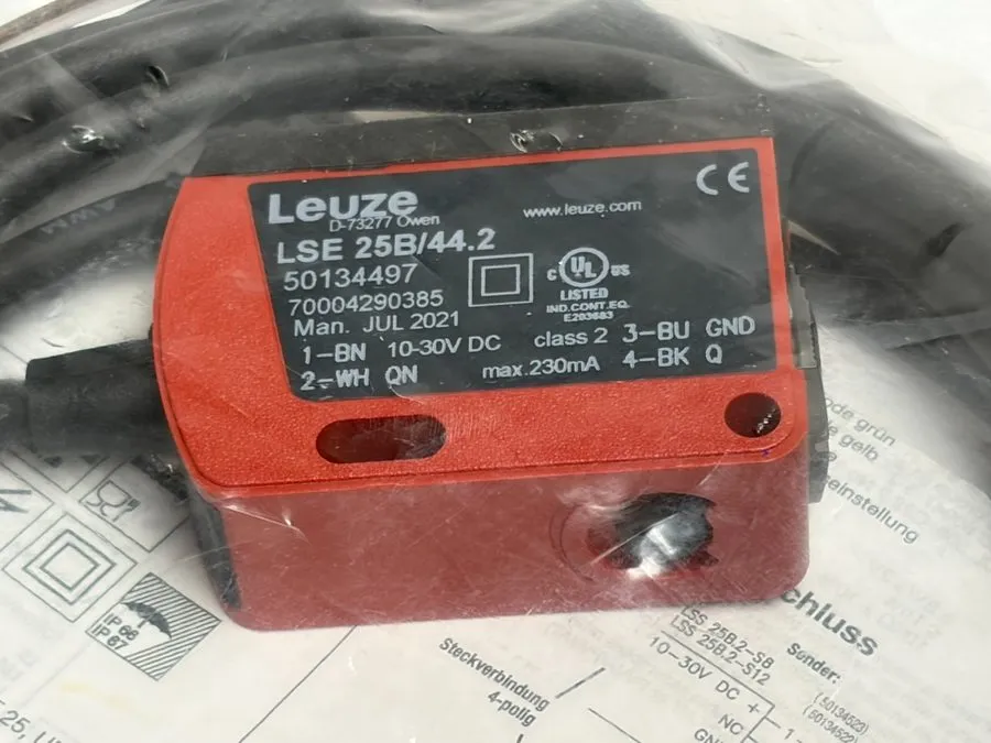 Датчик 225599 New- Leuze LSE 25B/44.2 Photo Sensor Receiver; 10-30VDC; 230mA — фото лота 1