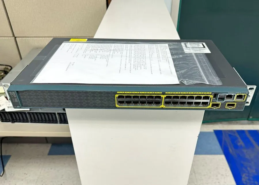 Коммутатор WS-C2960S-24TS-S CISCO Catalyst 2960-S Series 24 Port SI Switch