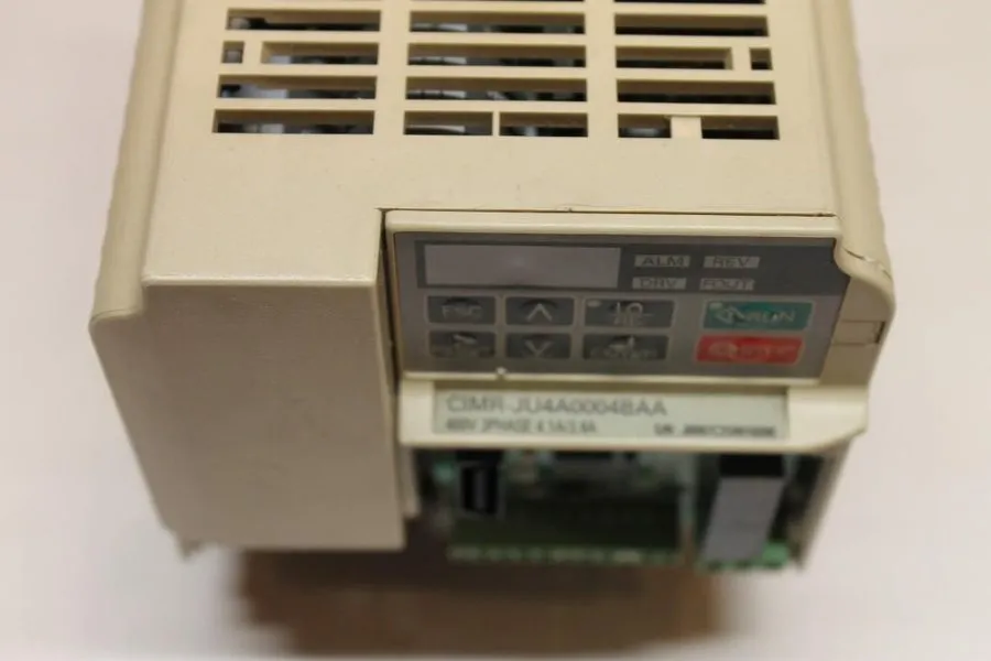 Частотный преобразователь Yaskawa CIMR-JU4A0004BAA J1000 Series Variable Frequen