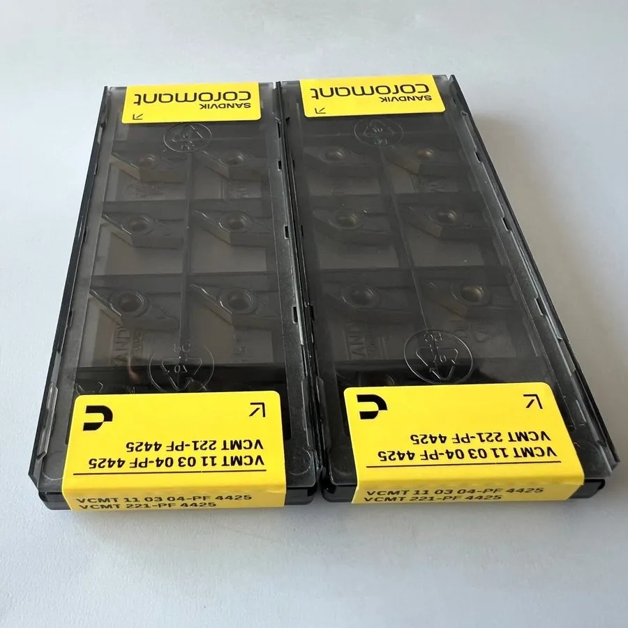 Режущий инструмент Sandvik / VCMT110304-PF 4425 / carbide turning insert
