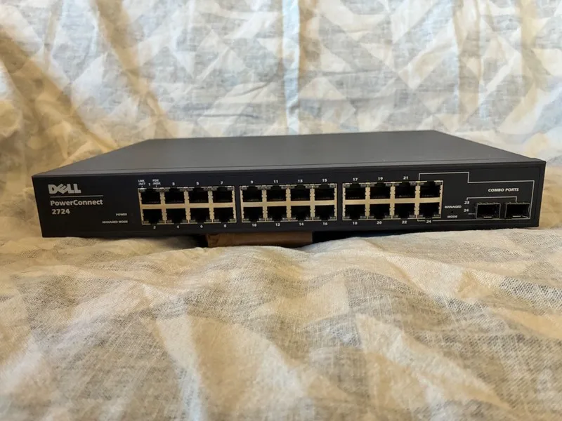 Коммутатор Dell PowerConnect 2724 24-Port Gigabit Web-Managed Network Switch 1U