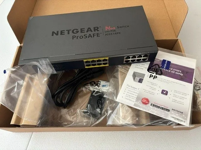 Коммутатор NETGEAR ProSAFE JGS516PE 16-Port Gigabit + PoE Network Switch; 616119