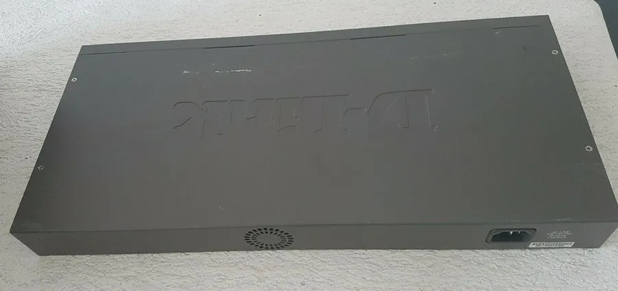 Коммутатор D-Link DES-3226S 24-Port Ethernet Switch Managed