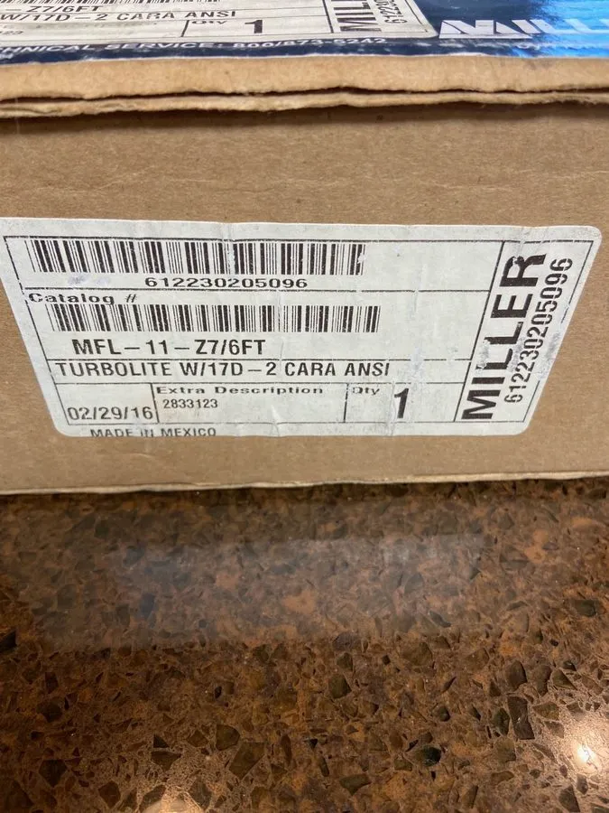 Складское оборудование Honeywell Miller Turbo Lite PFL MFL-11-Z7/6FT Fall Protec — фото лота 1