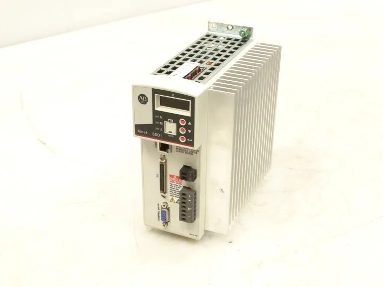 Сервопривод ALLEN BRADLEY 2097-V33PR5-LM Drive