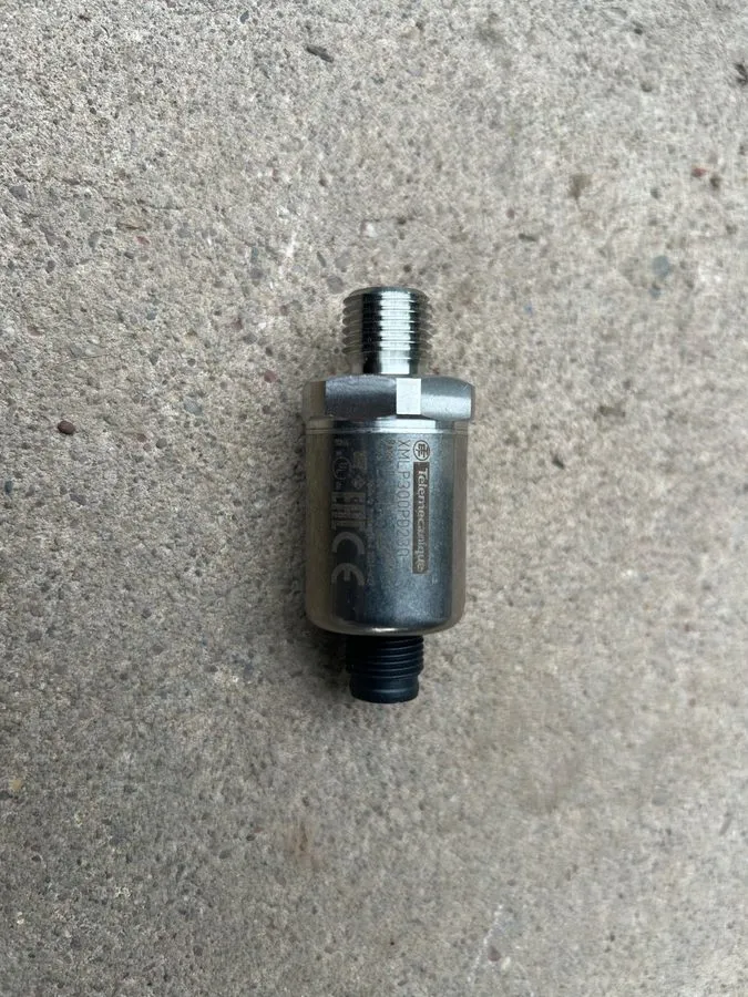 Датчик давления Telemecanique Sensors Xmlp300pd230 Pressure Transmitter, 300 Psi
