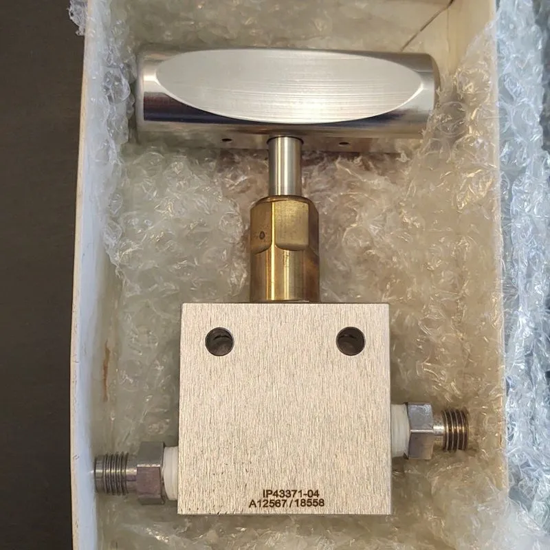 Клапан Swagelok NVT4N1VG15 stop valve — фото лота 2