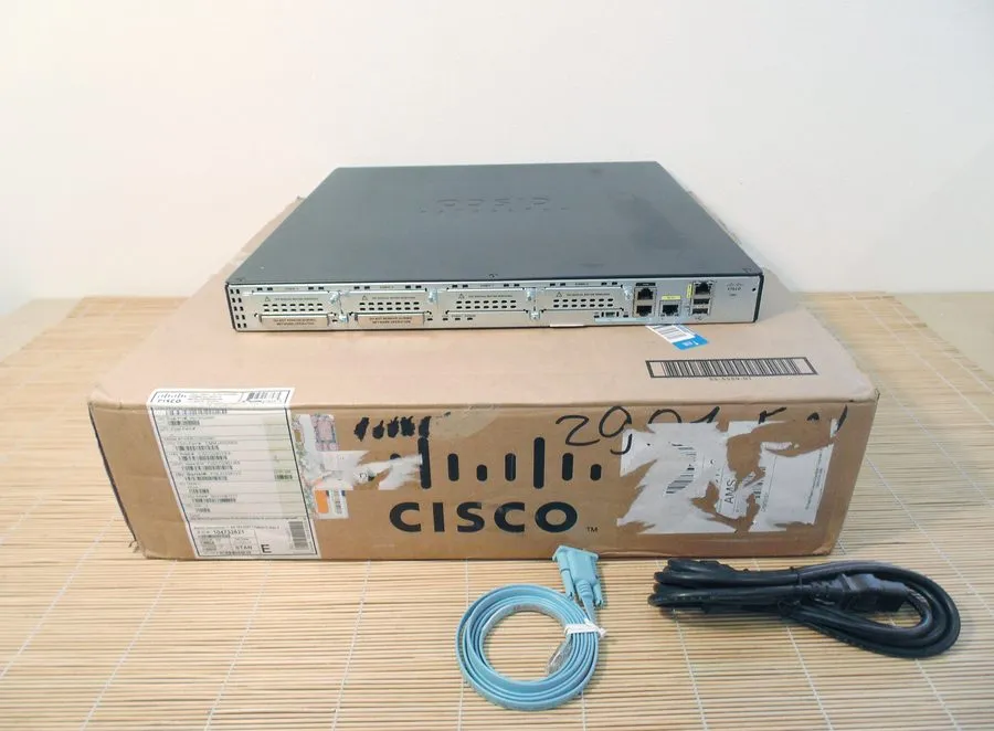 Маршрутизатор Cisco 2901/K9 Integrated Services Router 2-Port Gigabit Ethernet F