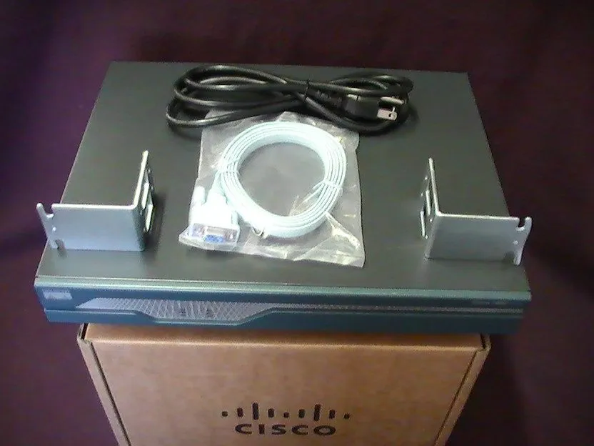 Маршрутизатор CISCO 1841 ROUTER 256D/64F Adv IOS WIC-1T