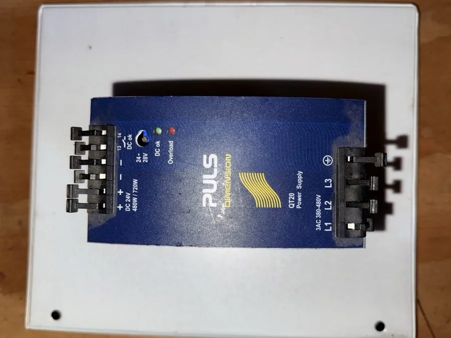 Блок питания Puls QT20.241 Dimension DIN Rail Power Supply 480Vac 3Ph .9-.65A 48