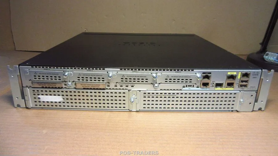 Маршрутизатор Cisco 2921 2900 Series 3-Port Gigabit Wired Router