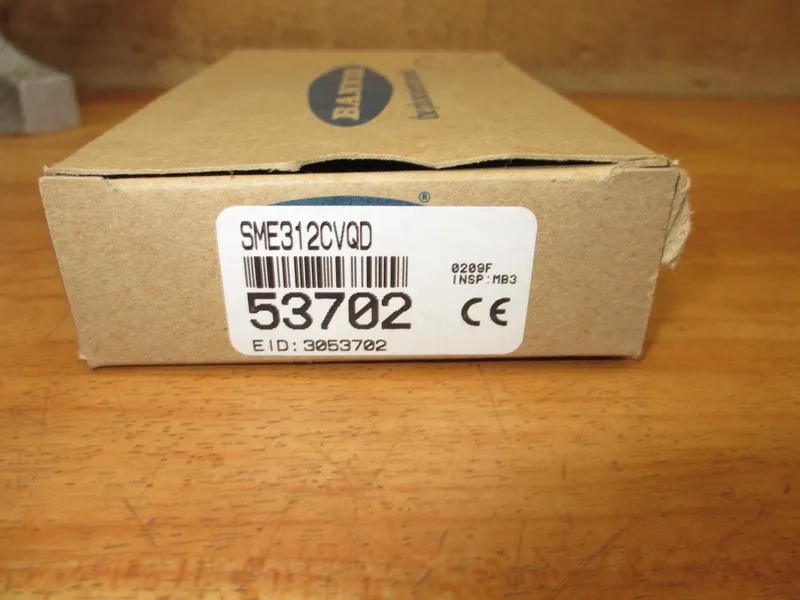 Фотоэлектрический датчик BANNER SME312CVQD MINI BEAM PHOTOELECTRIC SENSOR