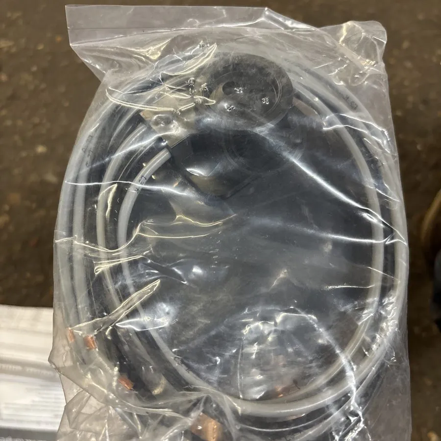 Компрессор factory-sealed Copeland Scroll ZR32K5E-PFV-800 compressor — фото лота 1
