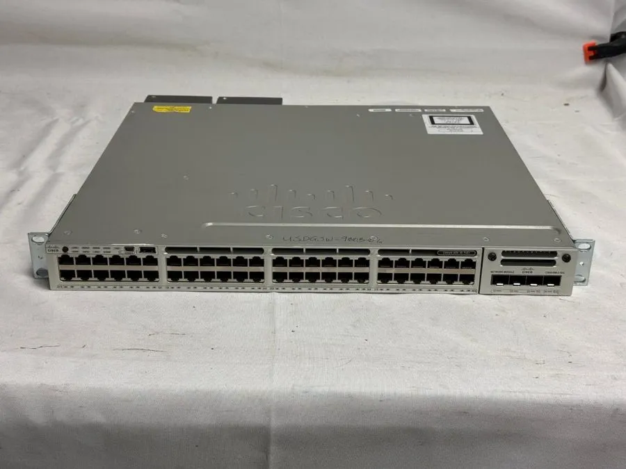 Коммутатор Cisco Catalyst WS-C3850-48T 48 Ports C3850-NM-10G Switch