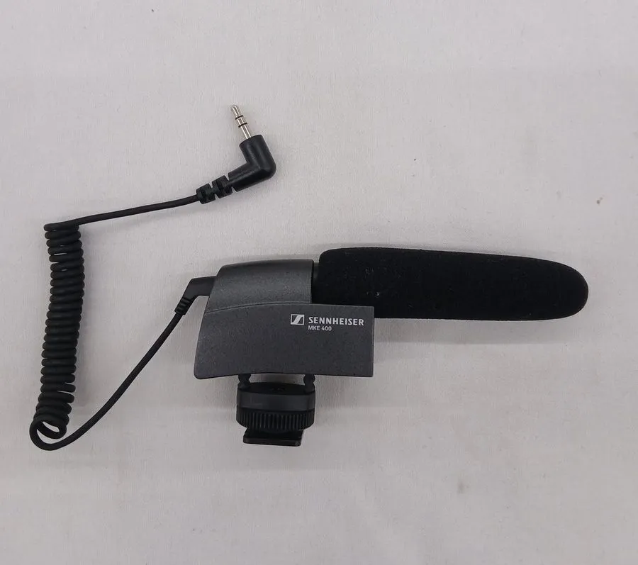 Микрофон Sennheiser MKE 400 Compact Video Camera Shotgun Microphone MKE400