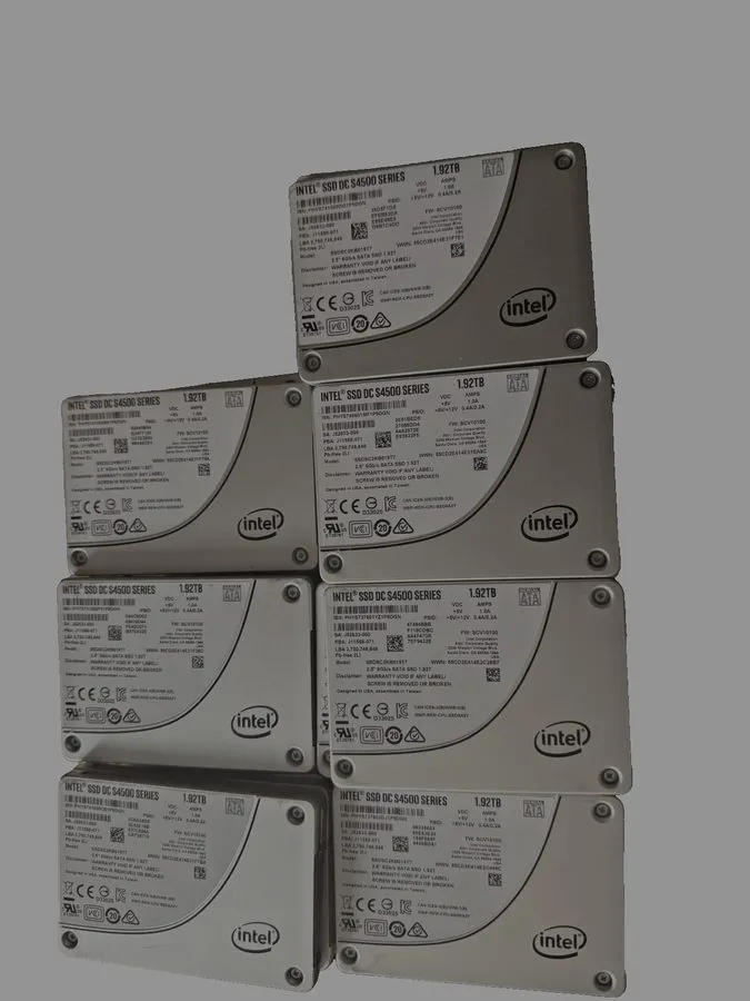 SSD-накопитель Intel DC S4500 Series 1.92TB 6Gbps 2.5 Inch SATA SSD SSDSC2KB019T