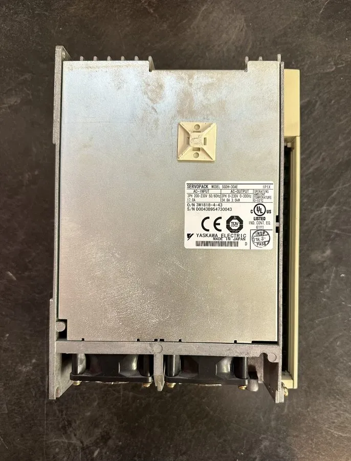 Сервопривод Yaskawa SGDH-30AE Servopack AC Drive 3kW 200-230V FAST