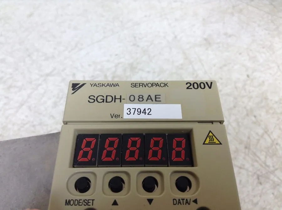 Сервопривод Yaskawa SGDH-08AE Servopack Amplifier 0.8kW 200-230V