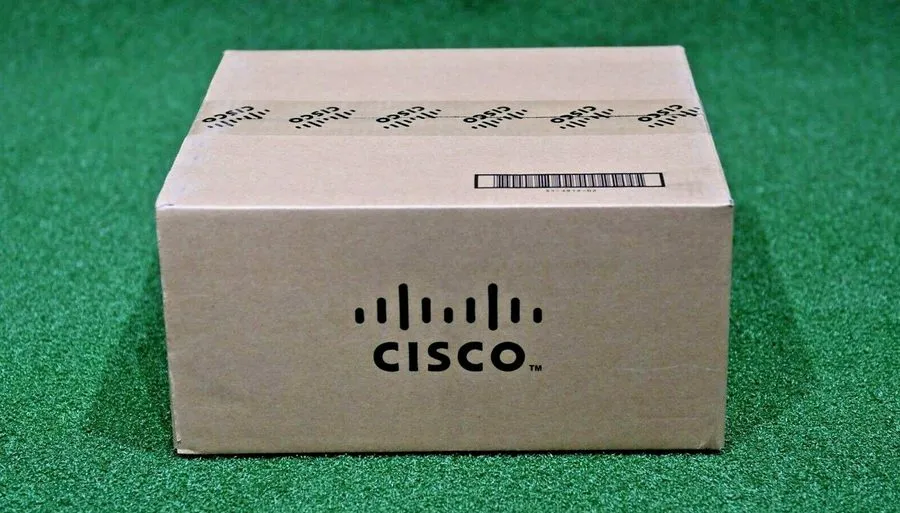 Коммутатор Cisco WS-C3560CX-8PT-S 8-Port Gigabit PoE Switch, 1 Year