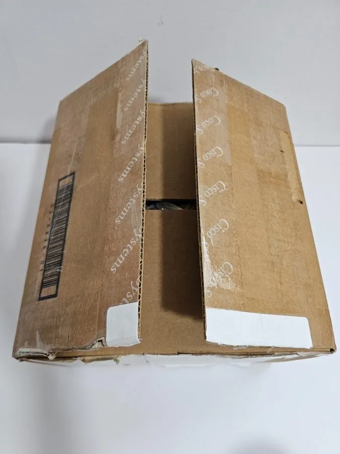 VoIP-шлюз Cisco VG202 Voice Gateway 2-Port FXS, SIP, VoIP Adapter