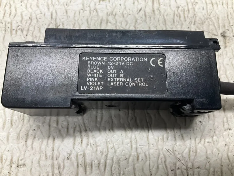Фотоэлектрический датчик Keyence LV-21AP Photoelectric Laser Sensor Amplifier 12