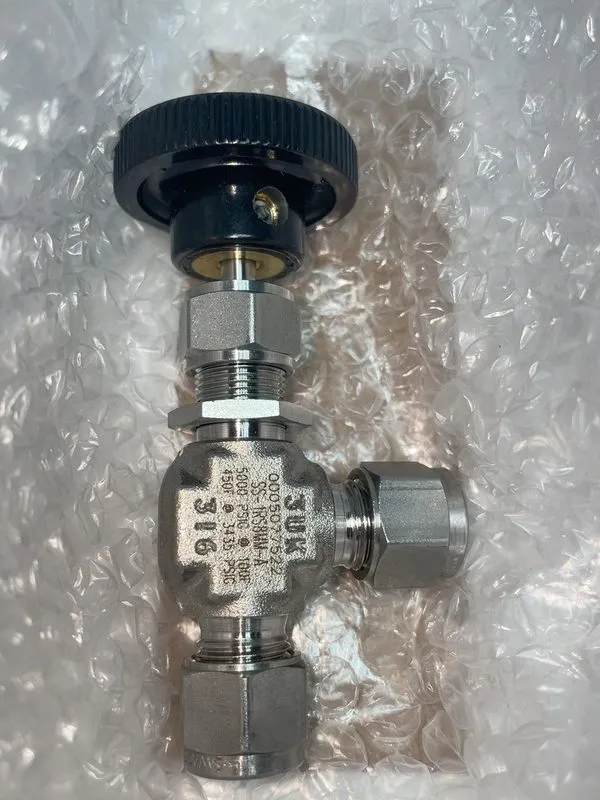 Клапан Swagelok SS-1RS8MM Metering valve — фото лота 3